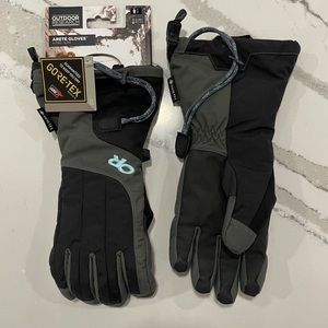 Outdoor research arete women’s gloves.